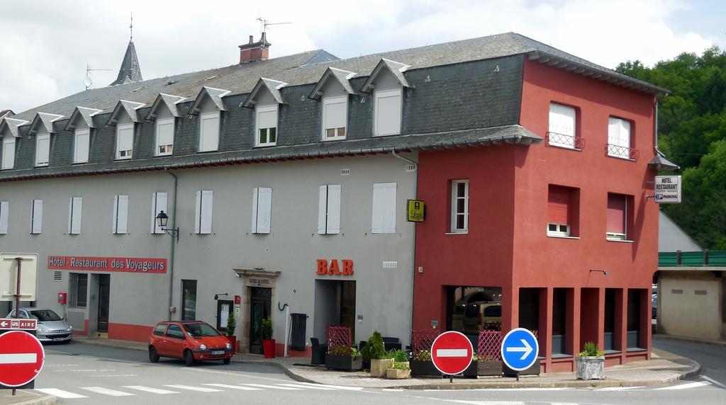 Logis Hotel Restaurant Des Voyageurs Pont-de-Salars Exterior foto
